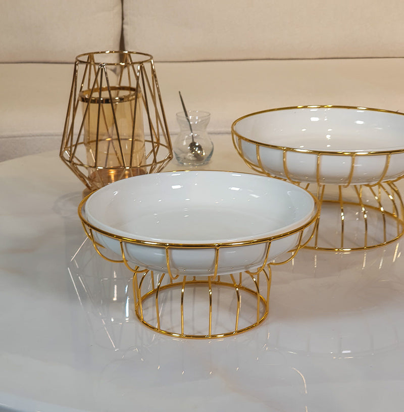 TREND HOME COLLECTION BOWL  Assiette de service en porcelaine avec support doré en métal 23cm TREND HOME COLLECTION BOWL  Dore metal standlı poreselen servis  tabağı TREND HOME COLLECTION BOWL  Servierteller aus Porzellan mit goldener Metallhalterung 