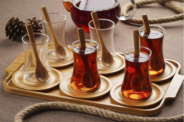 ACAR ENJOY Set de verres à thé avec plateau et soucoupes et cuillères en bambou 6 personnes 19 pièces - Bella-Home