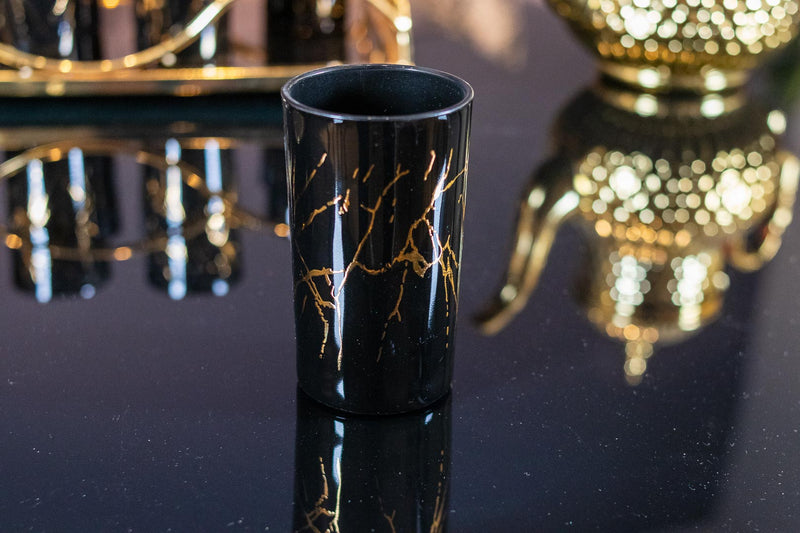 Lot de 12 verres à thé noir avec motifs doré 12'li Siyah çay bardağı seti altin desenli Set mit 12 schwarzen teegläsern mit Goldenen mustern