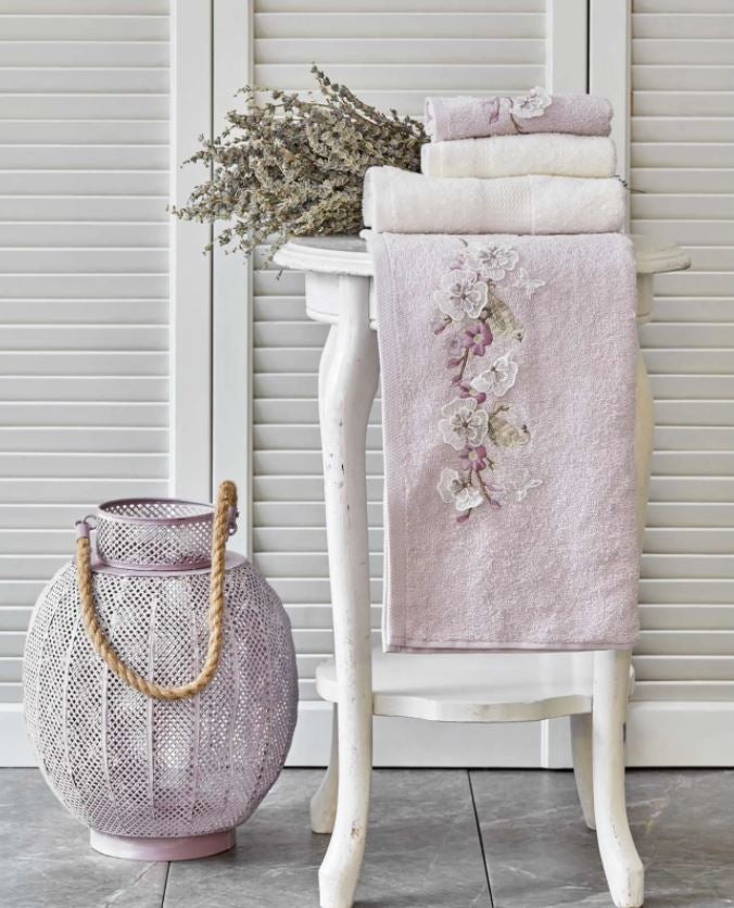 KARACA HOME LUCY Lot de 4 serviettes brodées lilas-blanc cassé - lila-offwhite 4 Parça Nakışlı Havlu Seti