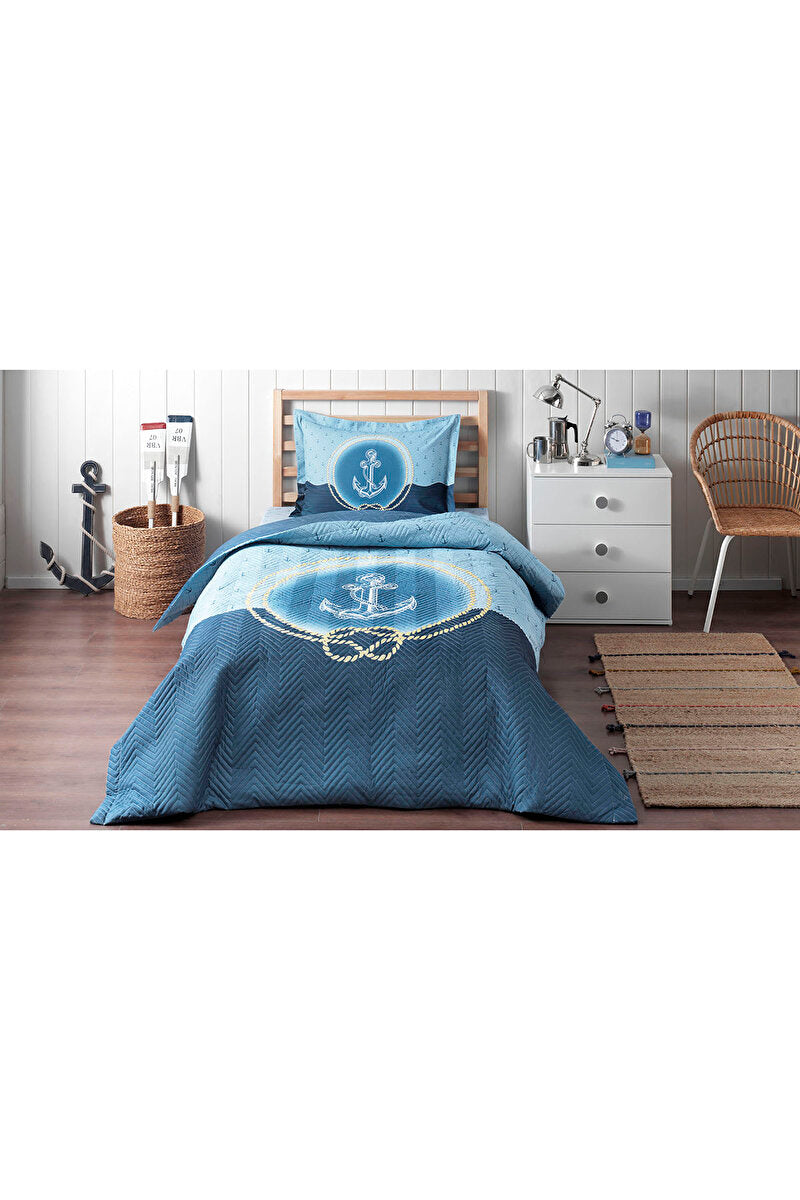 ÖZDILEK BLUE WAVE  Parure de lit avec housse en tissu matelassé 1 personne 4 saisons ÖZDILEK BLUE WAVE Tek kişilik Kapitoneli nevresim takımı 4 mevsimlik ÖZDILEK BLUE WAVE Bettwäsche-Set mit gestepptem Stoffbezug 1 Person 4 Jahreszeiten. 