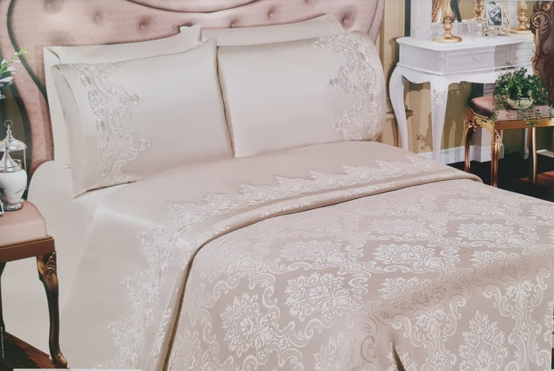 TREND HOME VICTORIA Ensemble Couvre-lit satiné avec dentelle couleur Crème