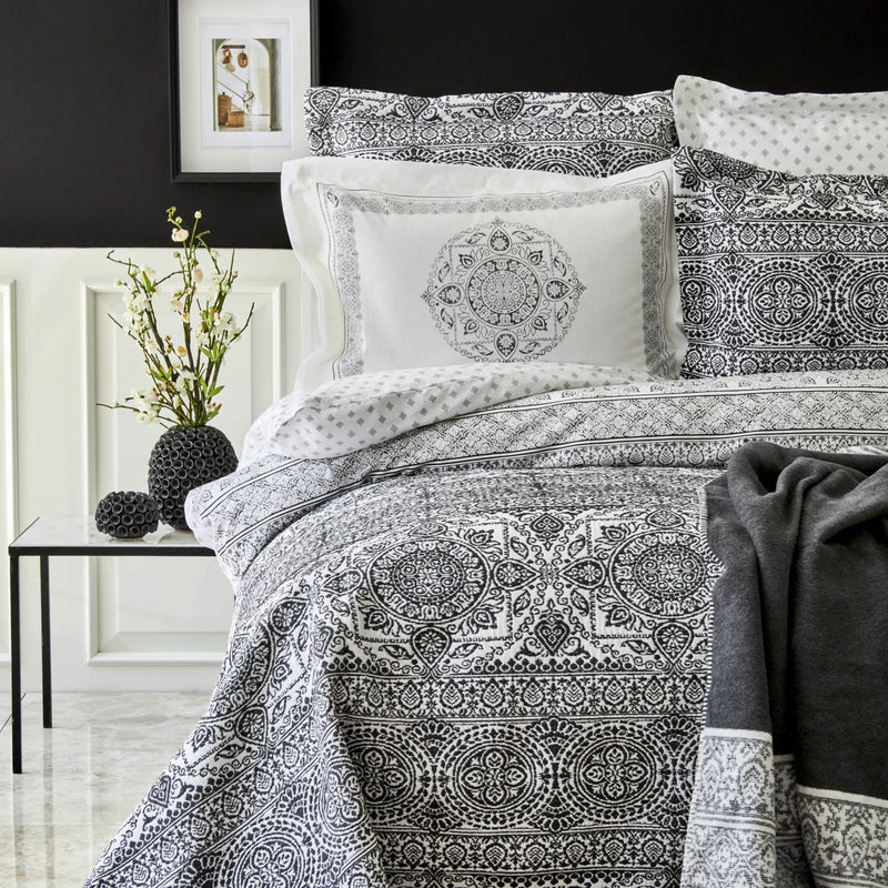 KARACA HOME BONAR  Ensemble de linge de linge de lit complet noir KARACA HOME BONAR  Siyah çift kişilik winter komple  set  KARACA HOME BONAR  Schwarzes Doppel-Winter-Komplettset 