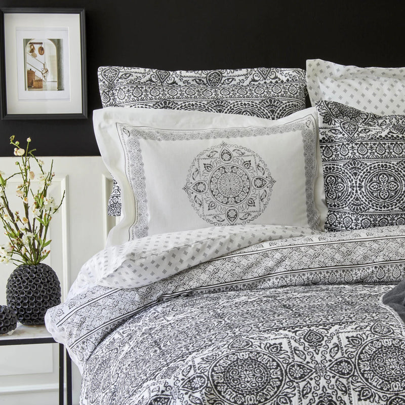 KARACA HOME BONAR  Ensemble de linge de linge de lit complet noir KARACA HOME BONAR  Siyah çift kişilik winter komple  set  KARACA HOME BONAR  Schwarzes Doppel-Winter-Komplettset 